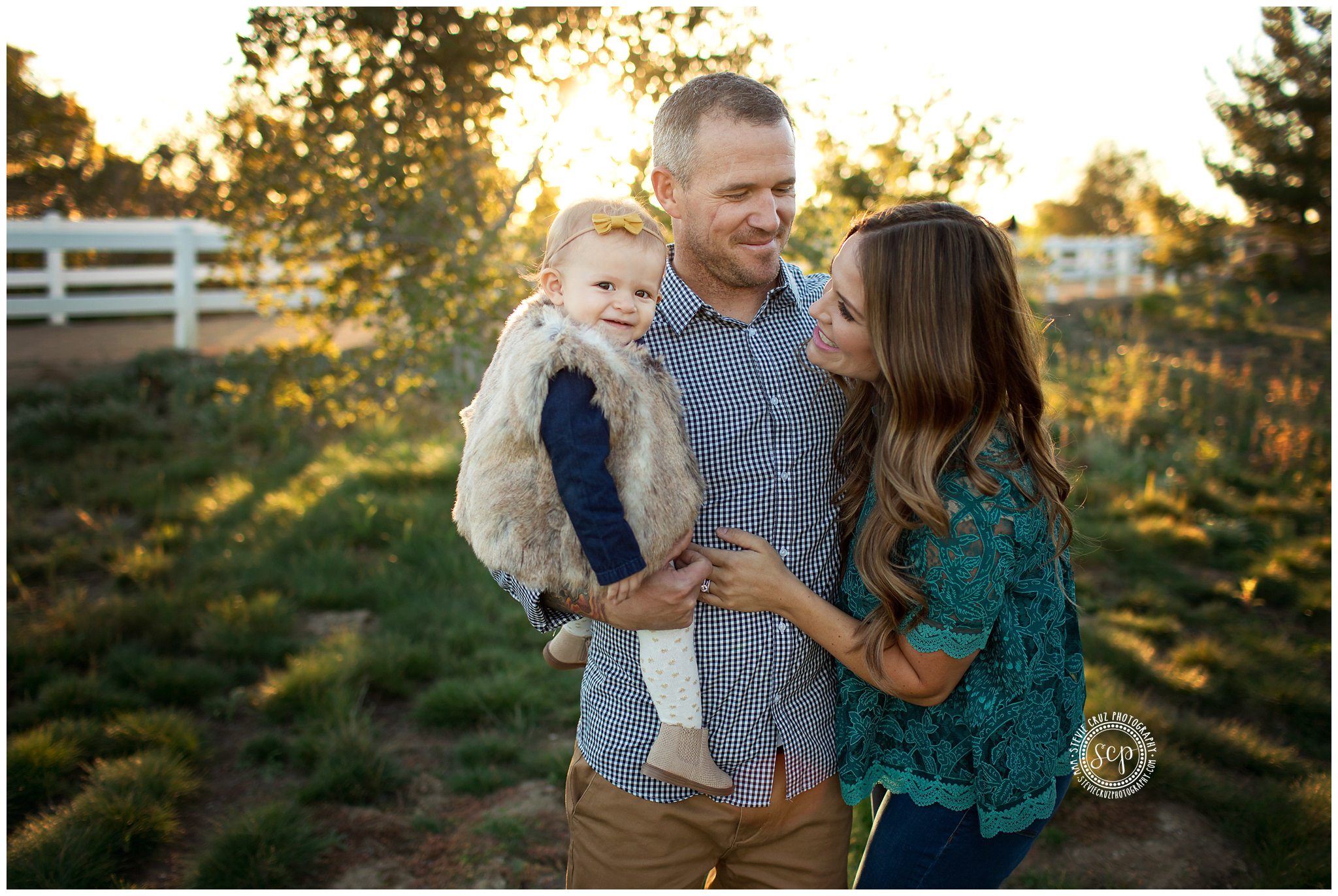 Candid family photo inspiration. Photos by Stevie Cruz Photography